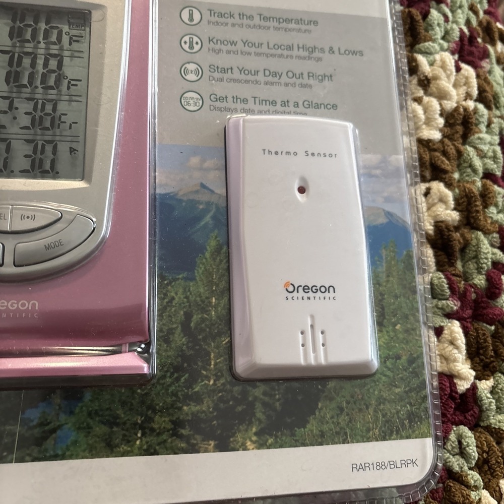 Oregon Scientific RAR188 Wireless Indoor Outdoor Thermometer Alarm Clock NEW NOS - Picture 5 of 11